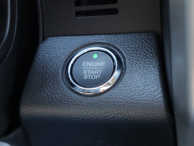2019 Ford F-350 KING RANCH 4WD CREW CAB 8