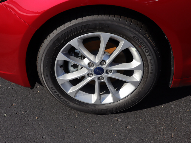 2020 Ford Fusion SE FWD
