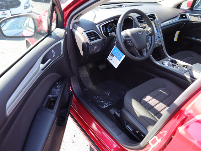 2020 Ford Fusion SE FWD
