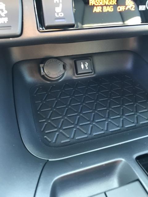 2019 Toyota RAV4 Hybrid XSE