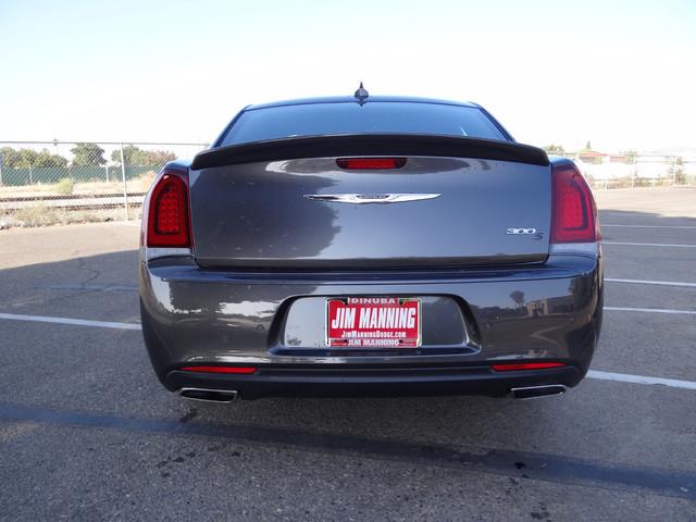 2019 Chrysler 300 300S