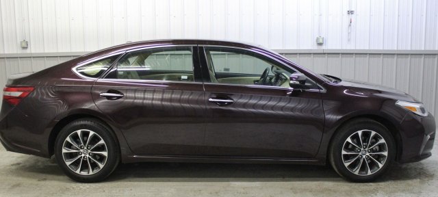 2016 Toyota Avalon 4dr Sdn (Natl)