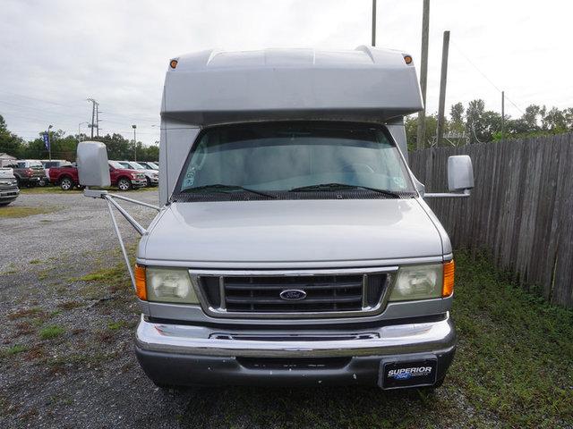 2003 Ford E-450 Cutaway Commercial