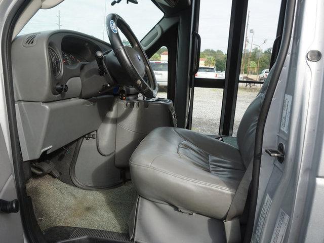 2003 Ford E-450 Cutaway Commercial