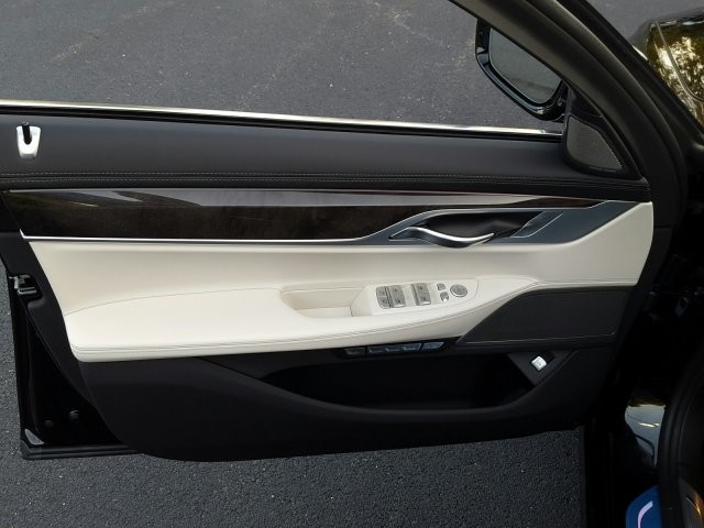 2018 BMW 7 Series 750i xDrive