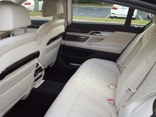 2018 BMW 7 Series 750i xDrive