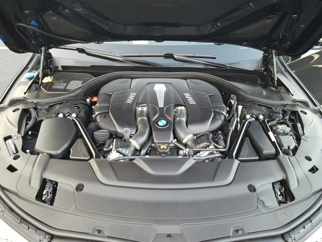 2018 BMW 7 Series 750i xDrive