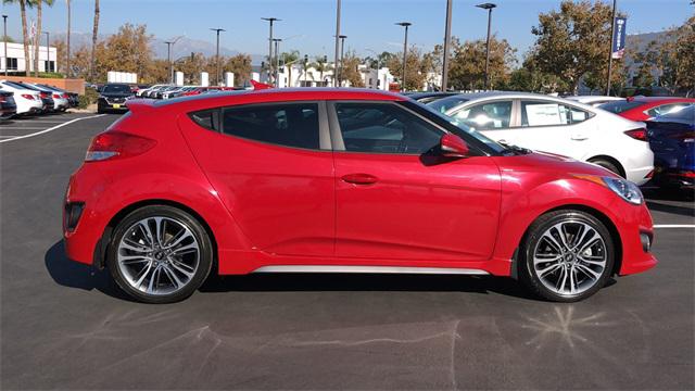 2016 Hyundai Veloster Turbo 6