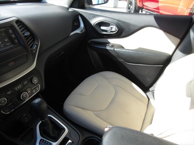 2016 Jeep Cherokee Latitude