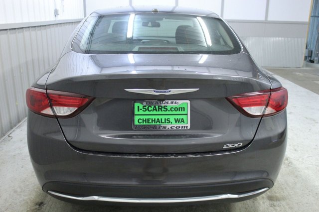 2015 Chrysler 200 Limited