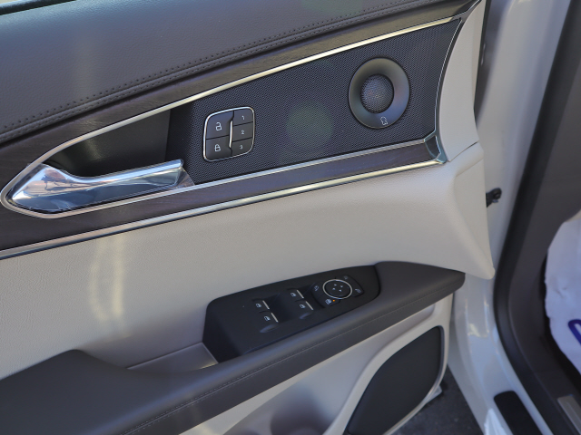 2020 Lincoln Nautilus RESERVE AWD