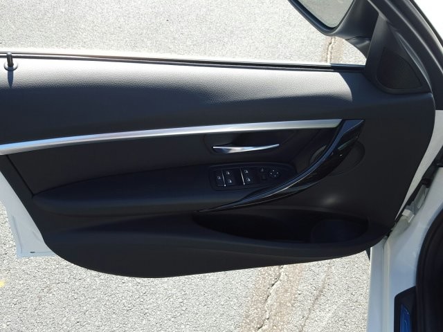 2018 BMW 3 Series 330i