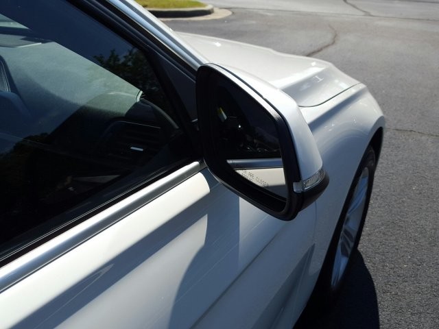2018 BMW 3 Series 330i