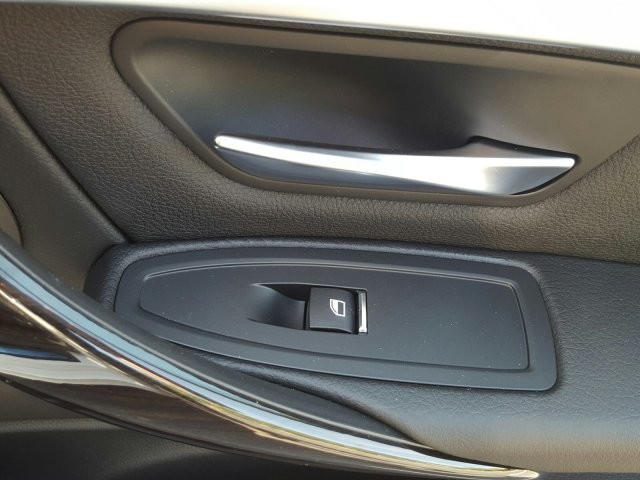 2018 BMW 3 Series 330i