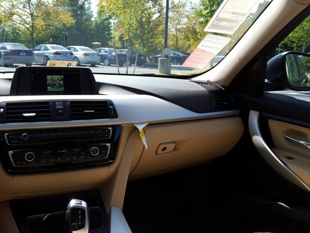 2018 BMW 3 Series 320i xDrive