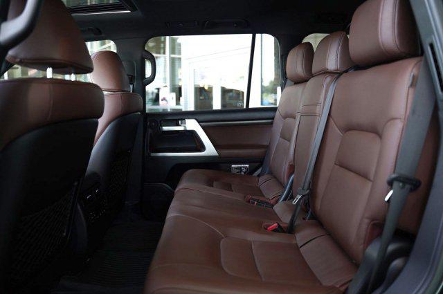 2020 Toyota Land Cruiser Heritage Edition