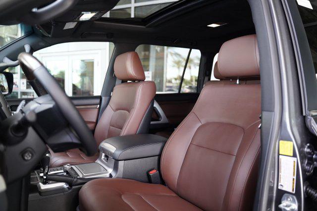 2020 Toyota Land Cruiser Heritage Edition