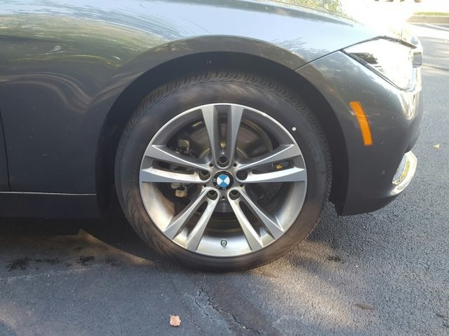 2018 BMW 3 Series 330i