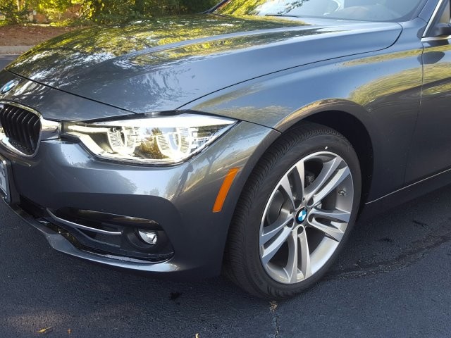 2018 BMW 3 Series 330i