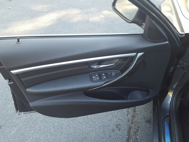 2018 BMW 3 Series 330i