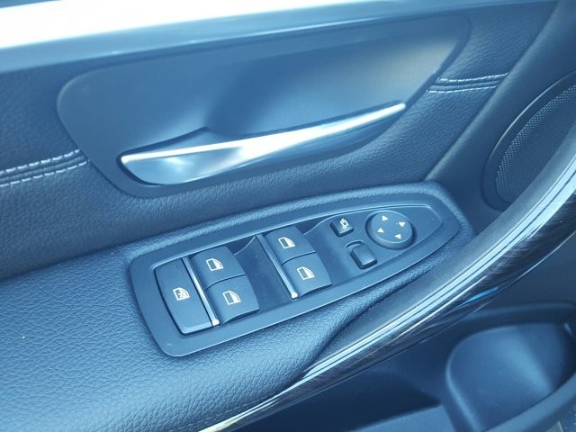 2018 BMW 3 Series 330i