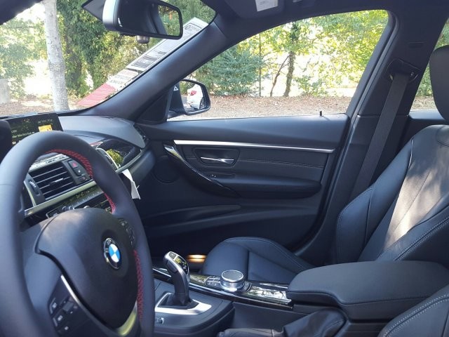 2018 BMW 3 Series 330i