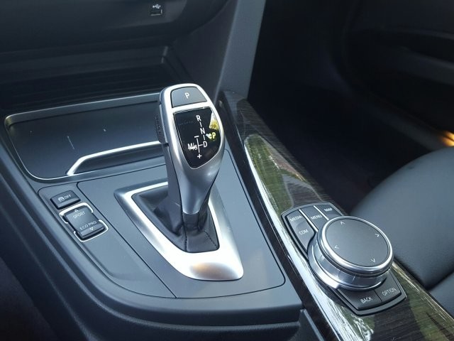 2018 BMW 3 Series 330i