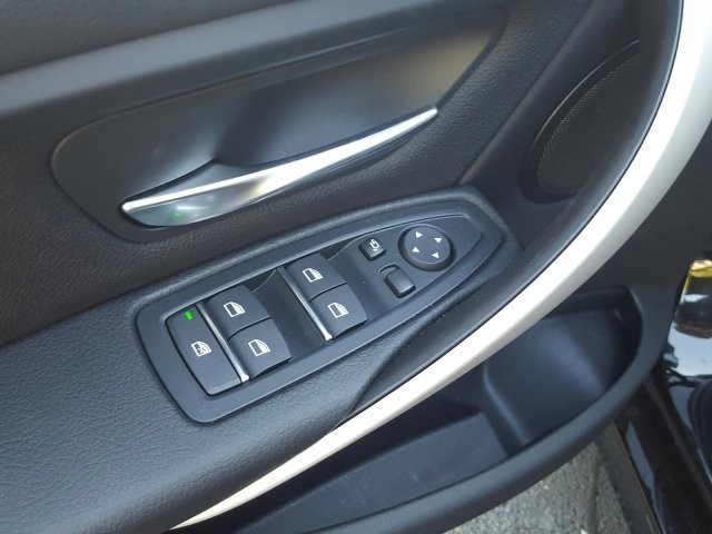 2018 BMW 3 Series 320i