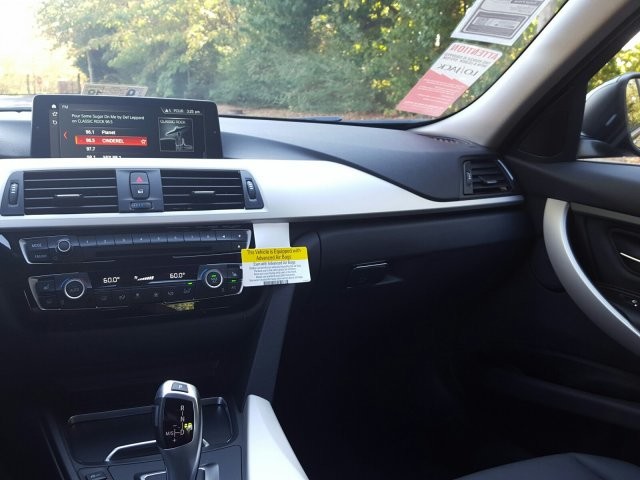 2018 BMW 3 Series 320i