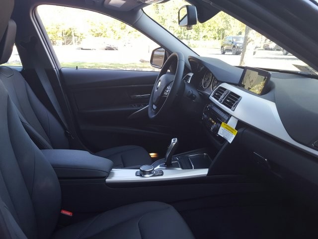 2018 BMW 3 Series 320i