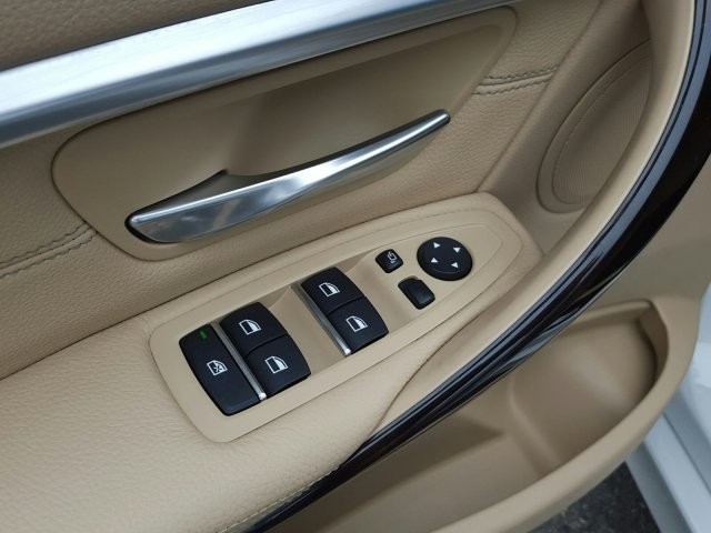 2016 BMW 3 Series 328i