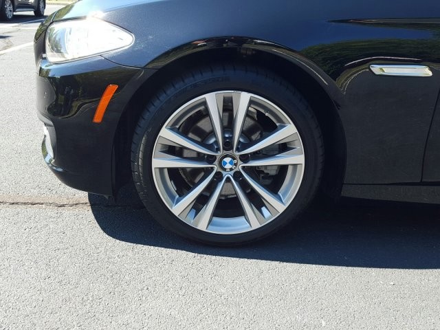 2016 BMW 5 Series 528i