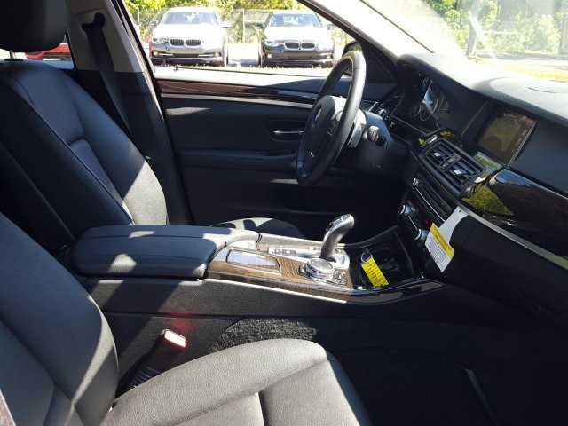 2016 BMW 5 Series 528i