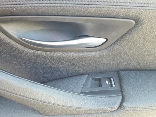 2016 BMW 5 Series 528i
