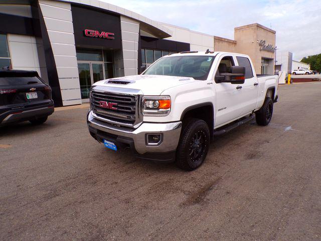2018 GMC Sierra 3500HD 4WD Crew Cab 153.7 for sale in Auburn, MA