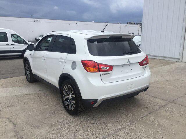2016 Mitsubishi Outlander Sport 2.4 ES