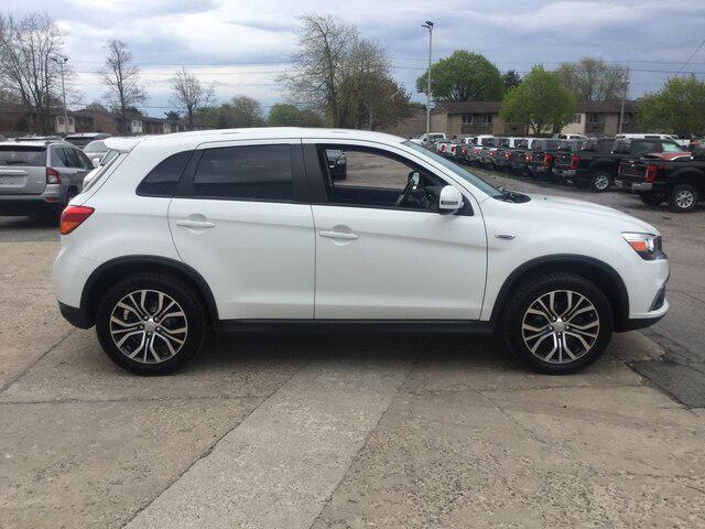 2016 Mitsubishi Outlander Sport 2.4 ES