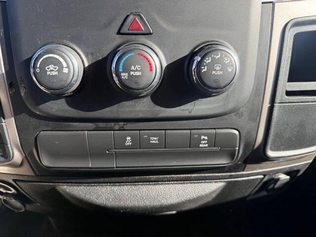 2019 Ram 1500 Classic Warlock Crew Cab 4x4 5'7" Box