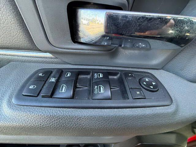 2019 Ram 1500 Classic Warlock Crew Cab 4x4 5'7" Box