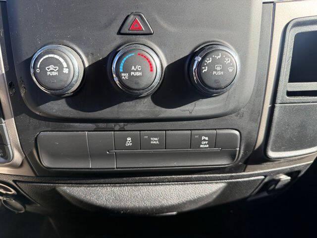 2019 Ram 1500 Classic Warlock Crew Cab 4x4 5'7" Box