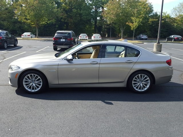 2015 BMW 5 Series 528i