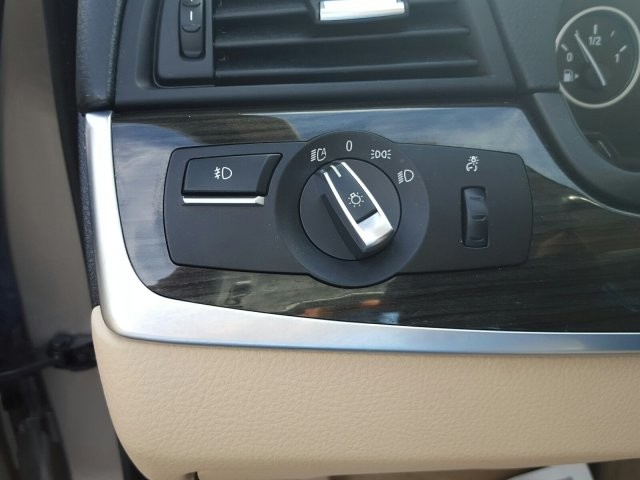 2015 BMW 5 Series 528i