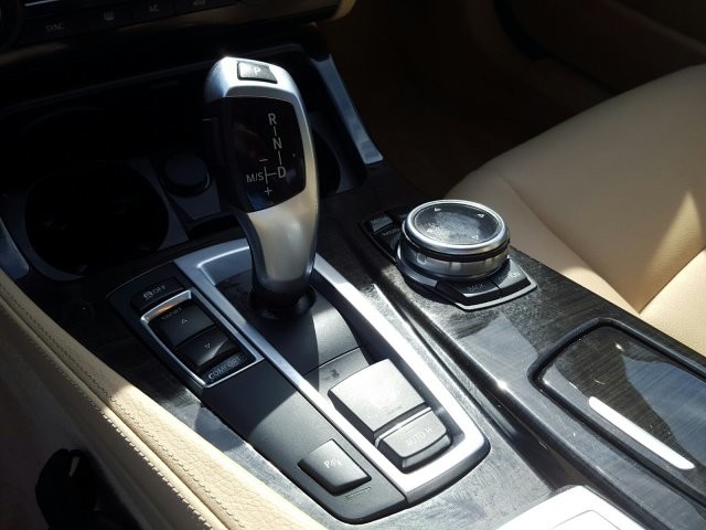 2015 BMW 5 Series 528i
