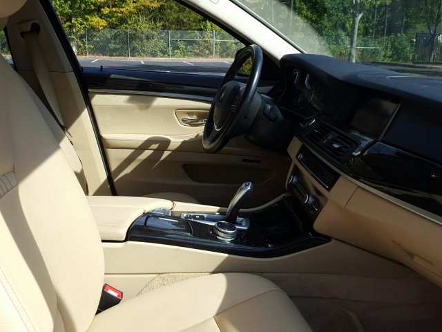 2015 BMW 5 Series 528i