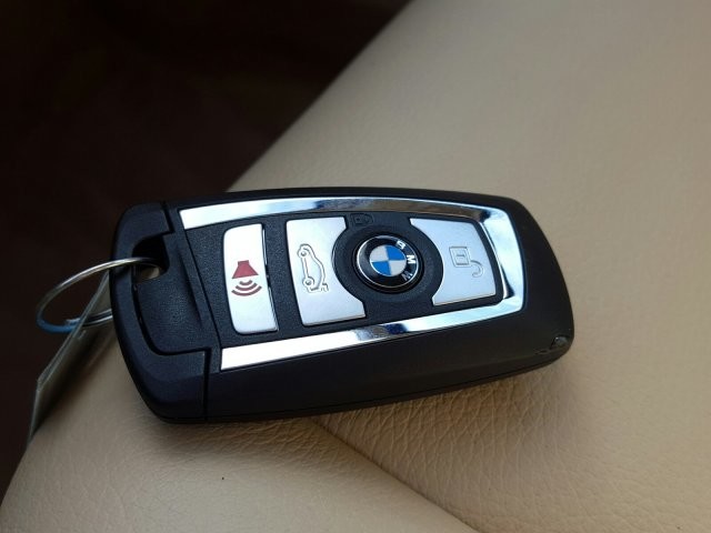 2015 BMW 5 Series 528i