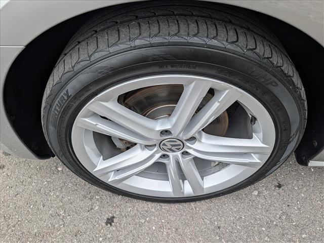 2013 Volkswagen Passat 2.0L TDI SEL Premium