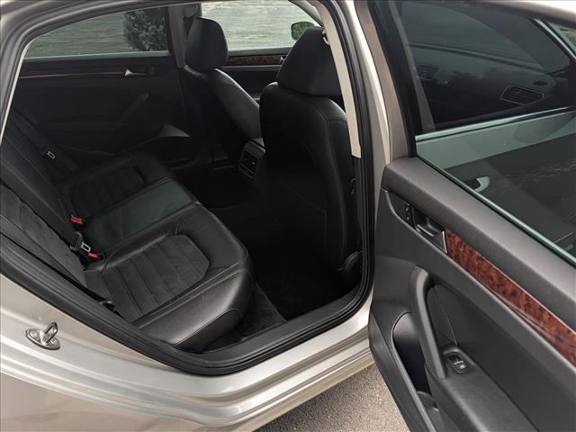 2013 Volkswagen Passat 2.0L TDI SEL Premium