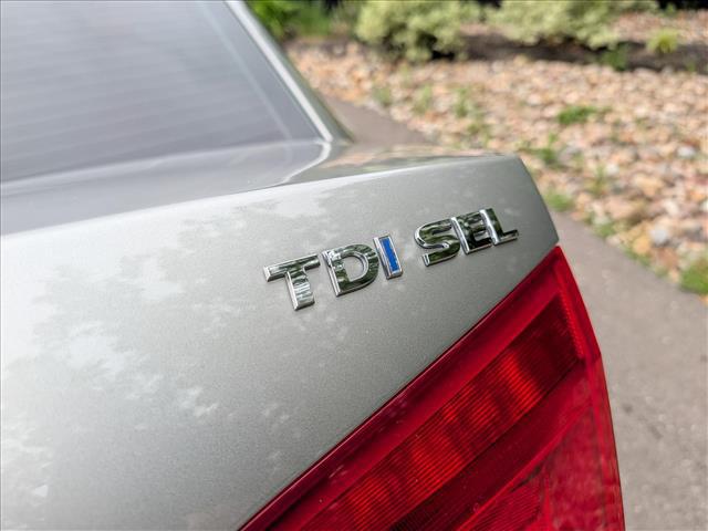 2013 Volkswagen Passat 2.0L TDI SEL Premium