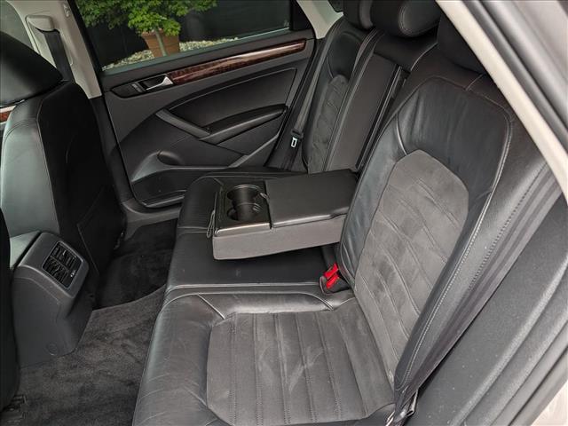 2013 Volkswagen Passat 2.0L TDI SEL Premium