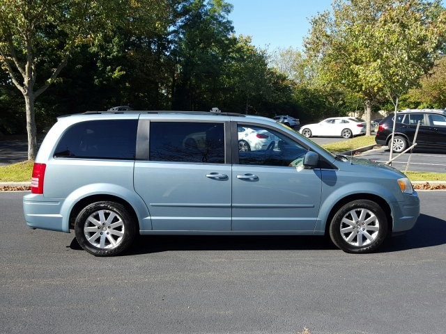 2008 Chrysler Town & Country Touring